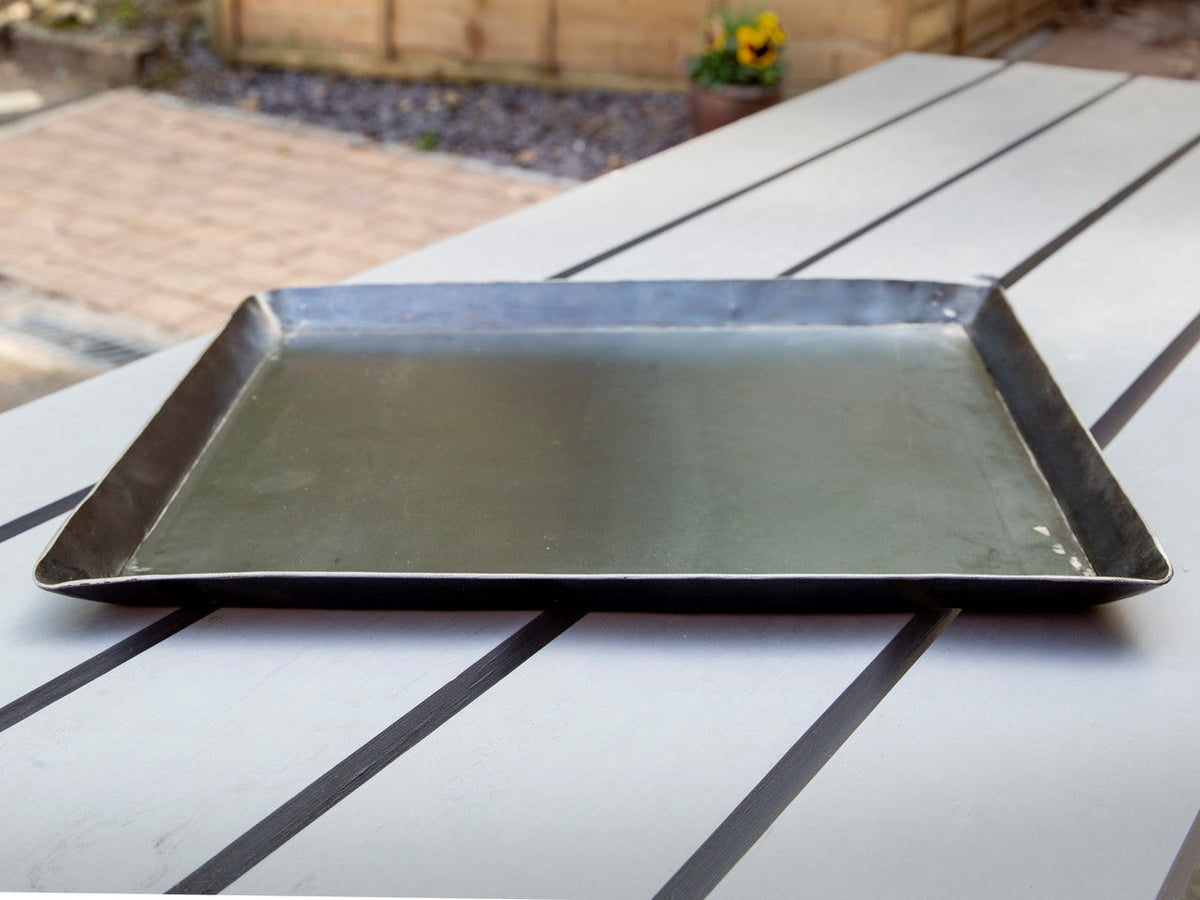 Delivita Cast Iron Tray 12"x14"