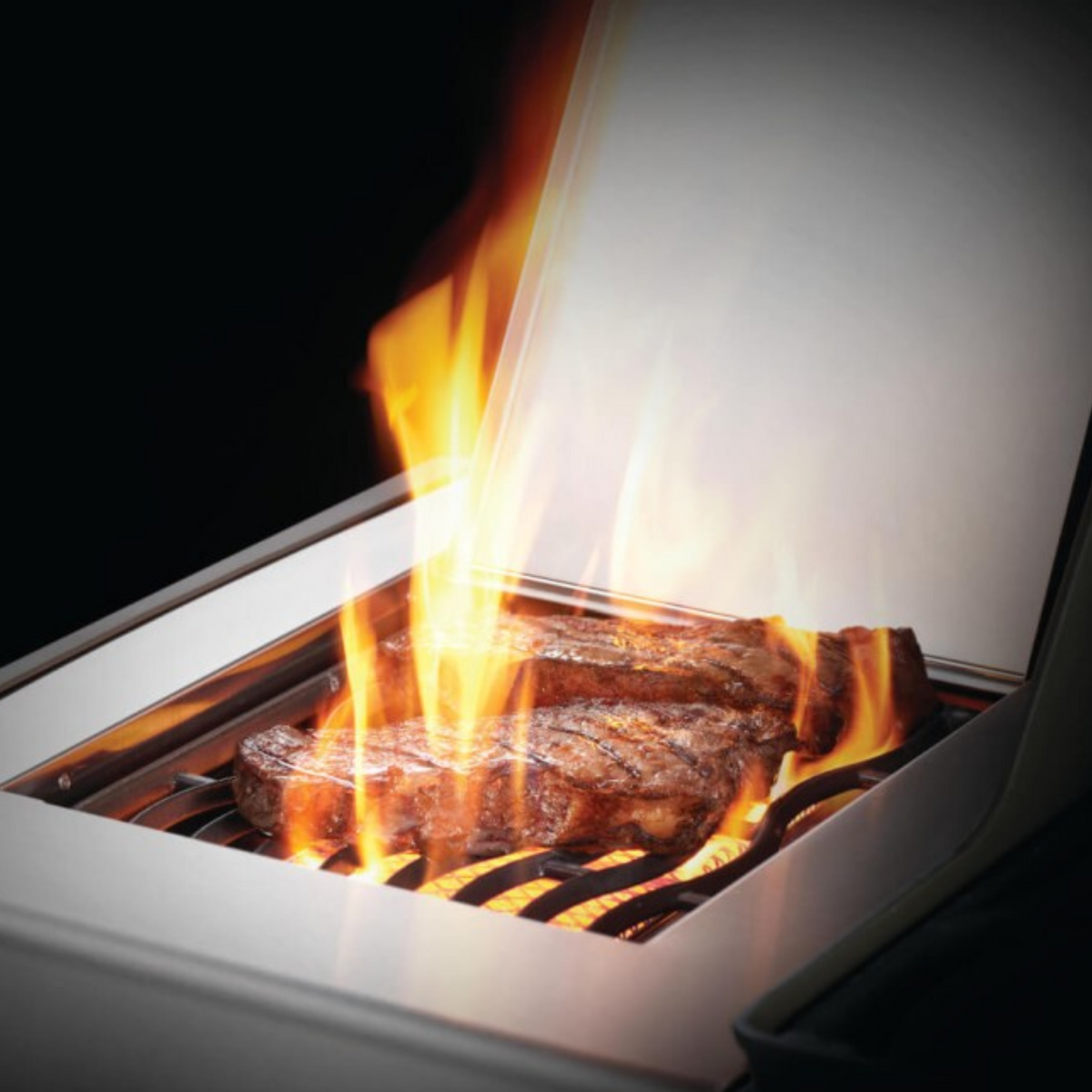 Napoleon Rogue XT625 SIB Stainless Steel Gas BBQ with Infrared Side Burner