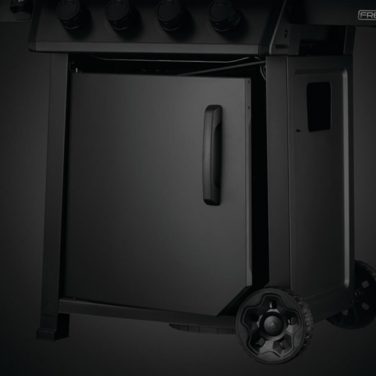 Napoleon Grills Phantom FREESTYLE 425 Gas BBQ with Infrared Side Burner - 5 Burners in Black